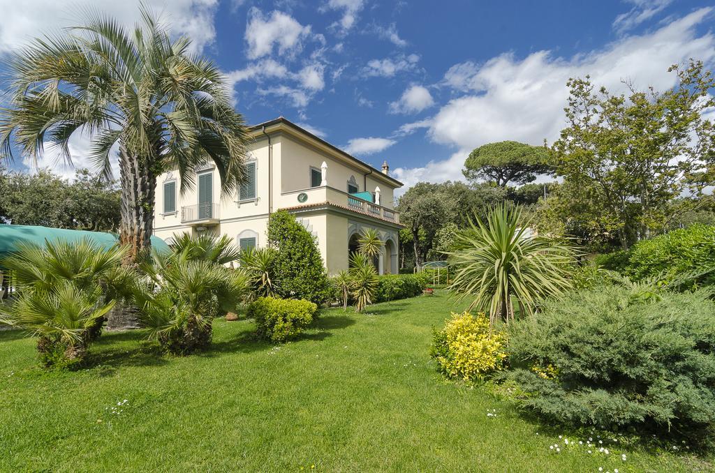 Hotel Verdemare Marina di Pietrasanta Exteriör bild