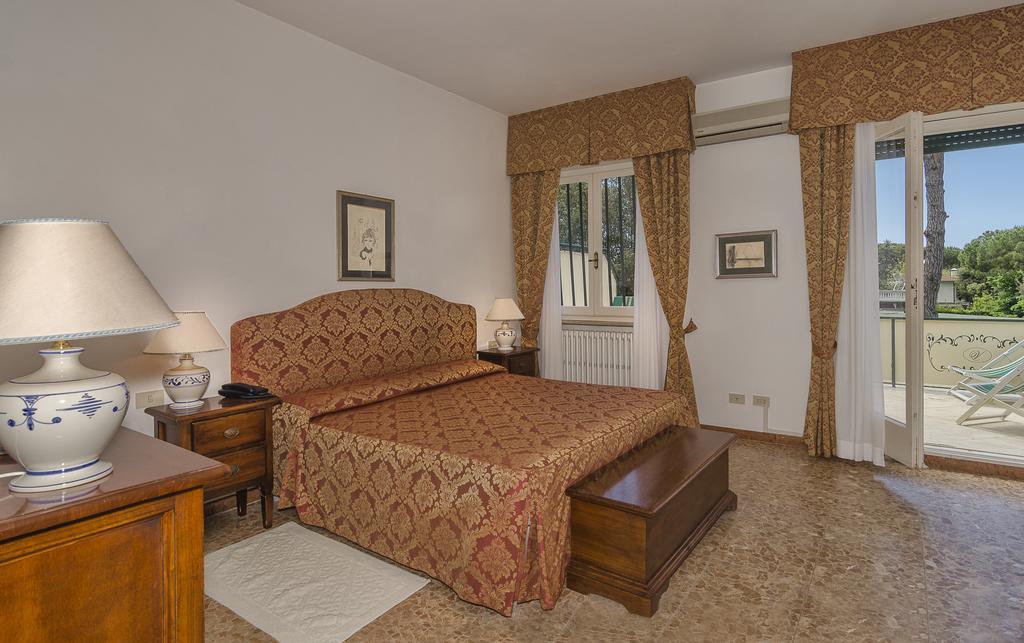 Hotel Verdemare Marina di Pietrasanta Exteriör bild