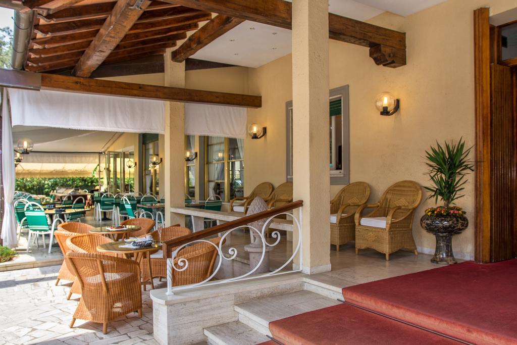 Hotel Verdemare Marina di Pietrasanta Exteriör bild